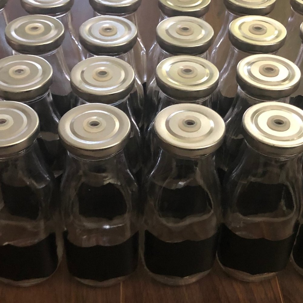 28X Vintage Style Milk Bottles + Chalk Label + Straw Lid w/Rubber Seal